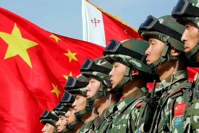 Сі Цзіньпін закликав армію Китаю готуватися до війни