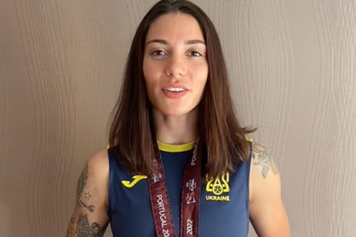 На допомогу ЗСУ: футболістка «Торребланки» виставила на аукціон медаль Євро-2022