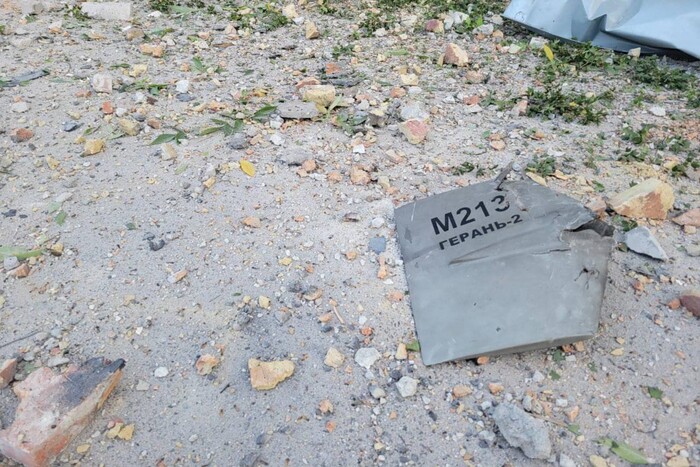 Військові показали залишки іранського дрона, який збили над Одесою (фото)