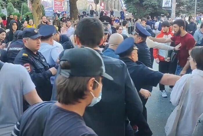 Жители Махачкалы протестуют против мобилизации