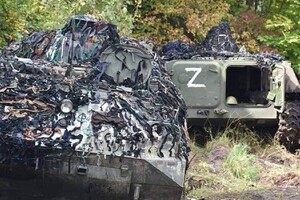 Українська артилерія двічі обстріляла колону військової техніки у Новій Каховці
