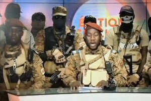 Військові на телеканалі оголосили про повалення президента Буркіна-Фасо