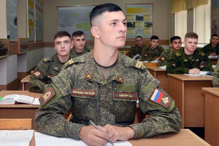 Росія кине на війну в Україні «зелених» курсантів