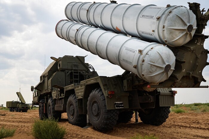 Окупанти перекидають нові ракетні комплекси С-300 у бік Мелітополя
