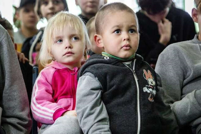 Окупанти вивезли до Підмосков’я ще 76 дітей-сиріт з Луганщини