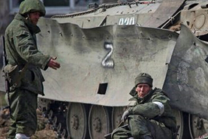 «Это п**дец»: оккупант жалуется, что победы армии РФ – только по телевидению
