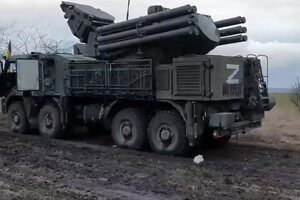 Російські вимушені масово кидати свою військову техніку через наступ ЗСУ