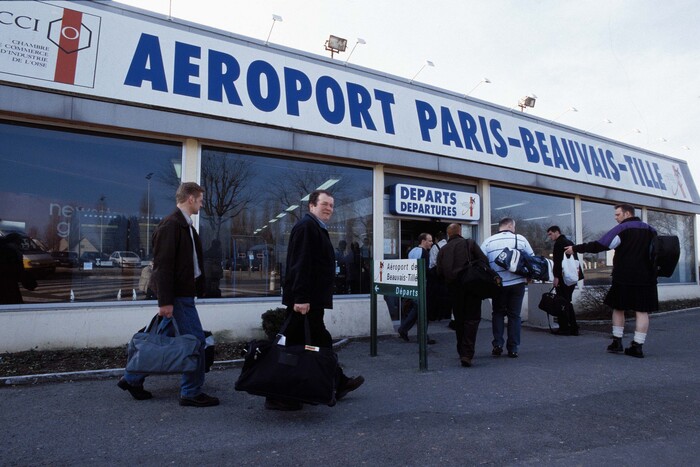 Страйк може паралізувати роботу паризького аеропорту