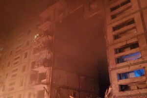 Окупанти вдруге завдали ударів по Запоріжжю: зруйновані будинки, спалахнули пожежі