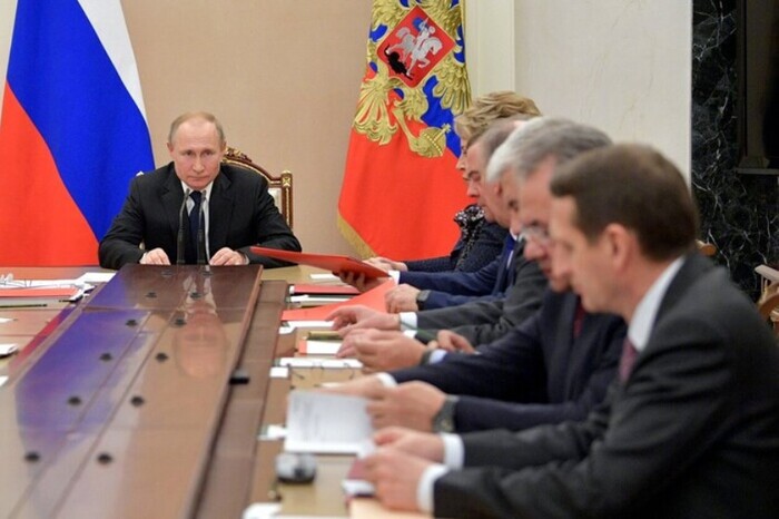 Путін після вибухів на Кримському мосту скликає Раду безпеки
