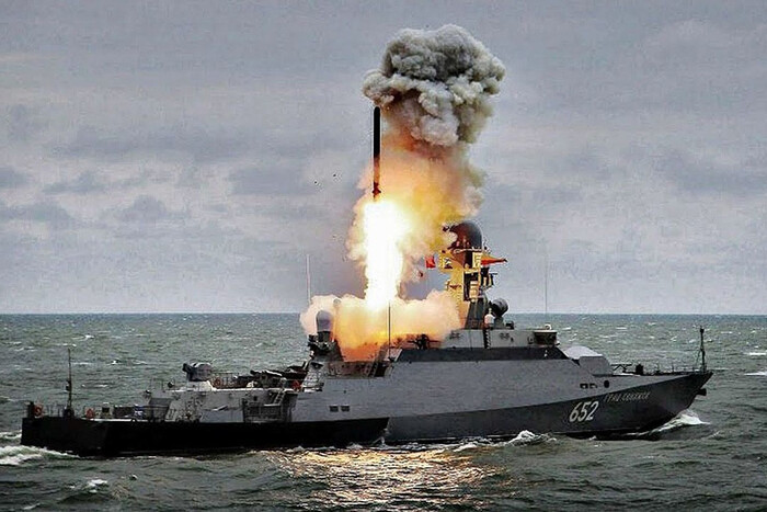Россия резко увеличила количество ракетоносителей в Черном море