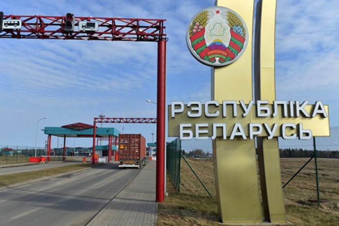 МЗС Польщі рекомендує своїм громадянам залишити Білорусь