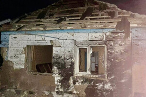 В результате обстрелов на Днепропетровщине повреждены десятки жилых домов