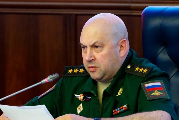 Розвідка повідомила, яку тактику війни обрав новий командувач армією РФ