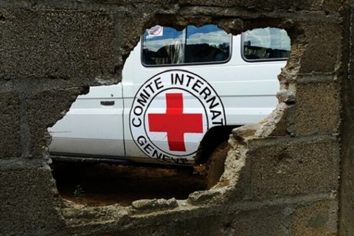 Банковая требует направить миссию Красного Креста в Оленовку