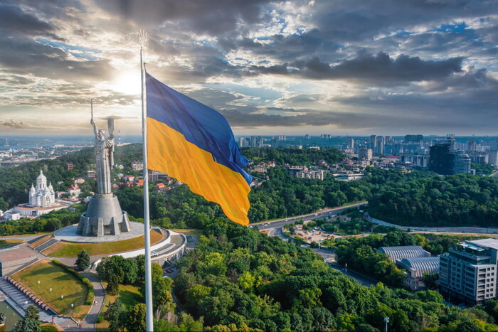 Кияни жаліються на запах гару: який стан повітря у столиці 14 жовтня