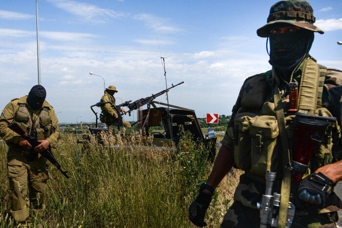 До окупованого Криму прибули близько 400 бойовиків-іноземців