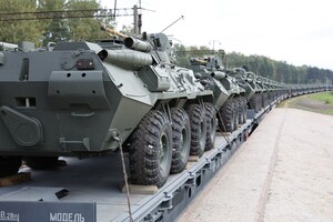 Черговий ешелон з військовою технікою був помічений у Могилівському районі 14 жовтня