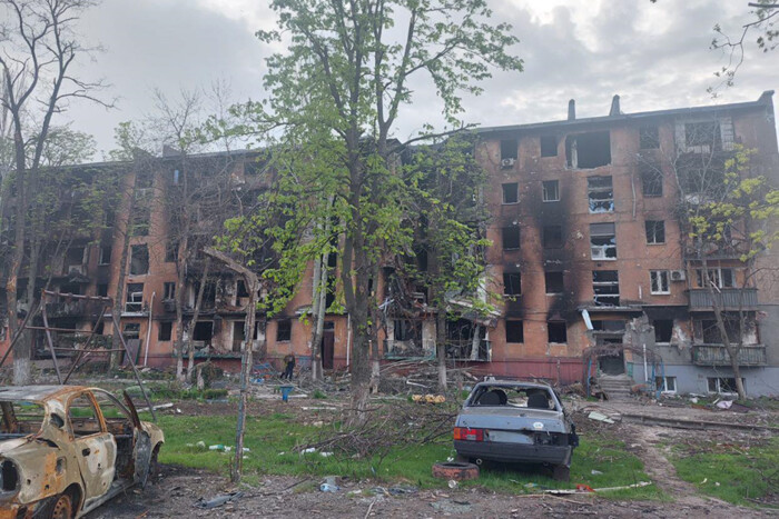 Блогер-мільйонник Дурнєв показав, що росіяни зробили з його будинком у Маріуполі (фото)