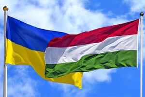Угорщина викликала голову посольства України через турул на замку «Паланок»