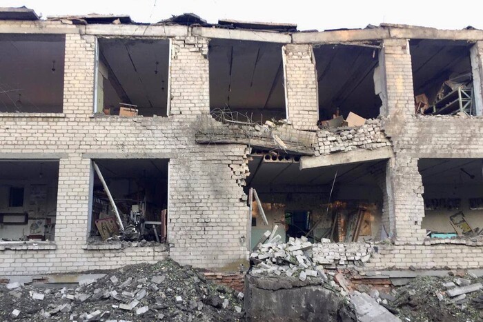 Рашисти обстріляли ракетами школи на Запоріжжі: моторошні фото