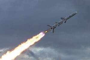 Окупанти атакують Україну ракетами