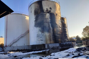 Дроны в Николаеве повредили цистерны с тысячами тонн масла