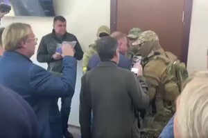 СБУ провела обшук у мера Білгород-Дністровського (відео)