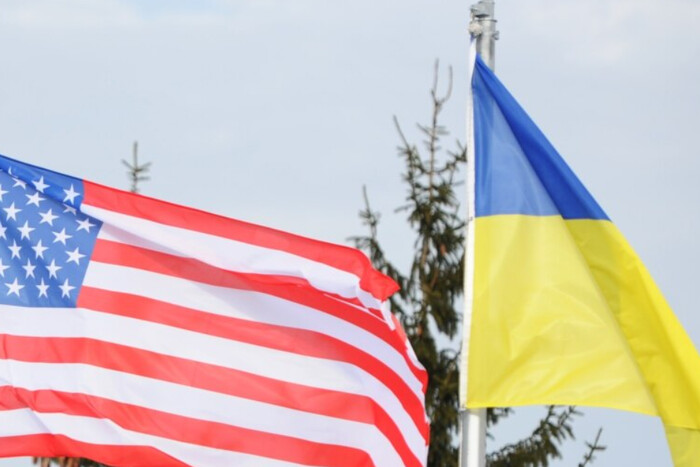 США пришвидшать темпи надання $4,5 млрд для України