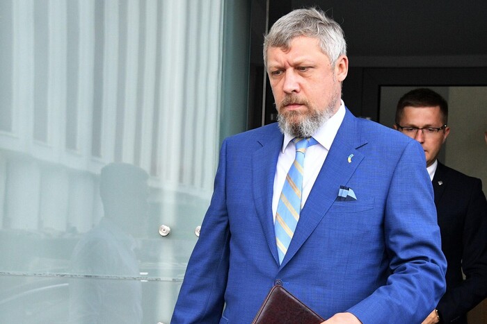 Зеленський звільнив посла у Казахстані, який оскандалився заявою про вбивство росіян