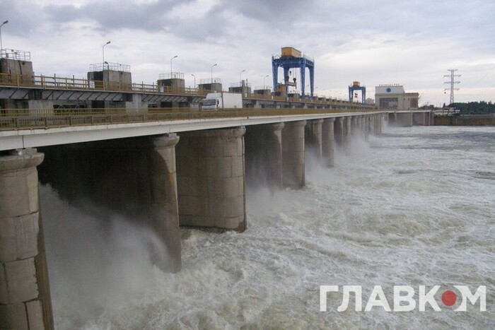 Росіяни замінували Каховську ГЕС: Зеленський закликав світ запобігти катастрофі