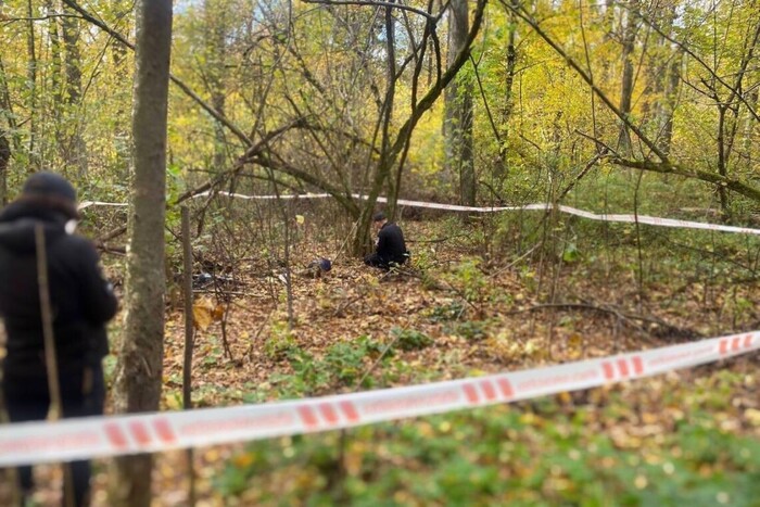 Поліція виявила на Київщині тіло ще одного чоловіка, якого вбили рашисти (фото, відео)