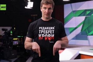 Ведущий RT Антон Красовский в эфире своего шоу призвал топить украинских детей
