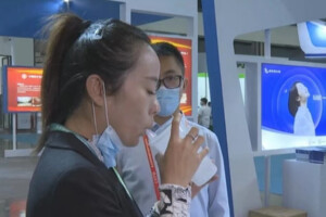 Китай розробив першу у світі інгаляційну вакцину від Covid-19