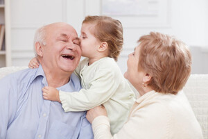 28 жовтня відзначають День бабусь та дідусів
