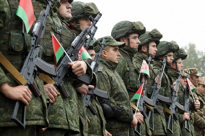 Теневой министр обороны в правительстве Тихановской: в Беларуси полным ходом идет мобилизация, несогласных бьют