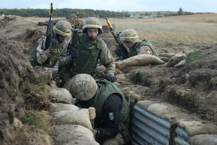 Генштаб показав, як українські захисники проходять підготовку у Великій Британії (фото)