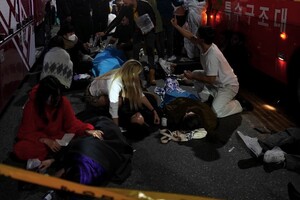 Через тисняву під час святкування Геловіну в столиці Південої Кореї Сеулі загинула 151 людина