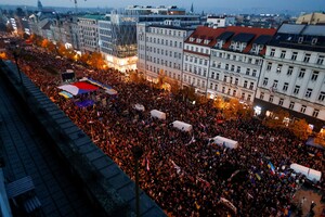 У Празі відбувся багатотисячний мітинг на підтримку України (відео)