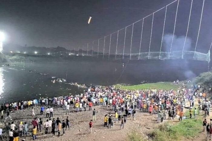 Обвал мосту в Індії. Кількість жертв збільшилася