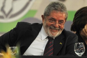 Колишній президент Луїс Інасіу Лула переміг на виборах у Бразилії