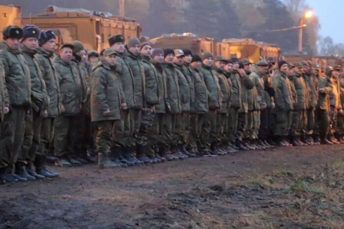 Арестович назвав кількість російських «мобіків», які вже воюють в Україні (відео)