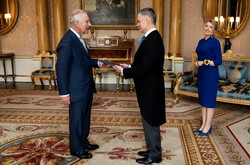 Посол України у Сполученому Королівстві Великої Британії і Північної Ірландії Вадим Пристайко на аудієнції у Короля Карла III