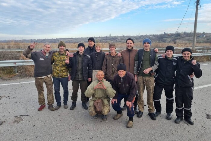 Україна повернула з полону ще 107 бійців (фото, відео)