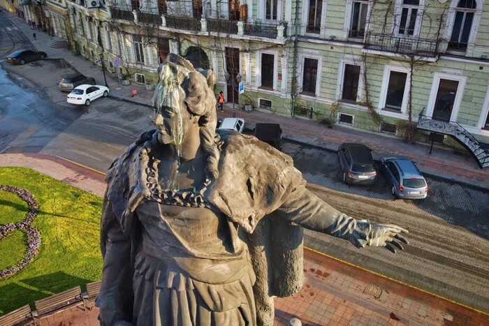 Мер Одеси несподівано змінив позицію щодо пам’ятника Катерині ІІ