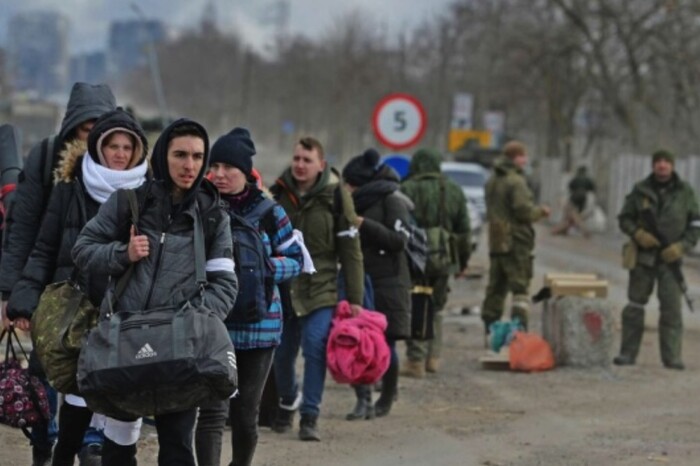 Окупанти депортують жителів Херсонщини до РФ: Генштаб повідомив деталі