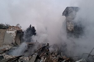 Спасатели продолжают разбор завалов в Запорожье