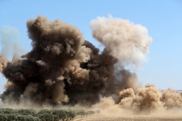 Російські літаки розбомбили табір сирійської опозиції поблизу Ідліба