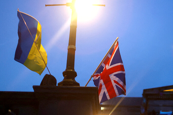 Британія згодна з українцями: Росія має заплатити за все, – посол 