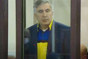 В Саакашвили, вероятно, установлен туберкулез и деменция